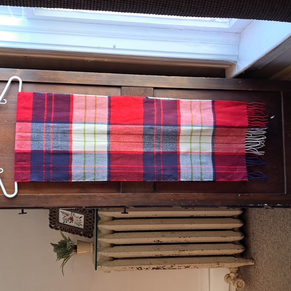 Made in Germany 100% Cashmere red white and blue fringed scarf